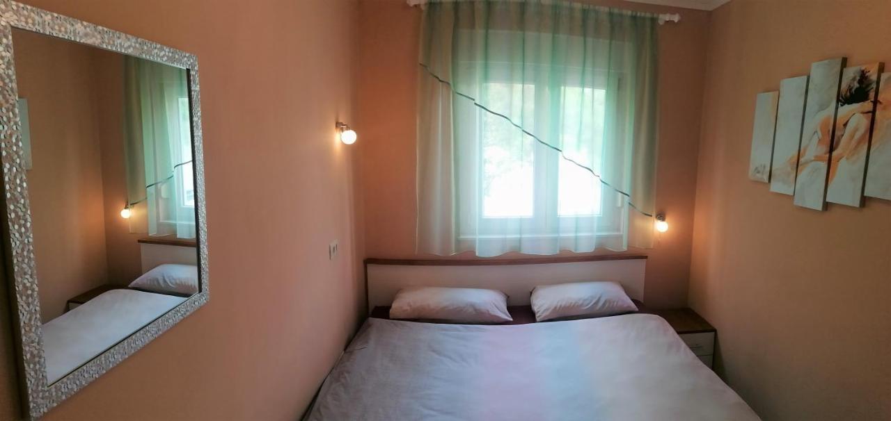 קריקווניצה Apartmani Zafaranic מראה חיצוני תמונה