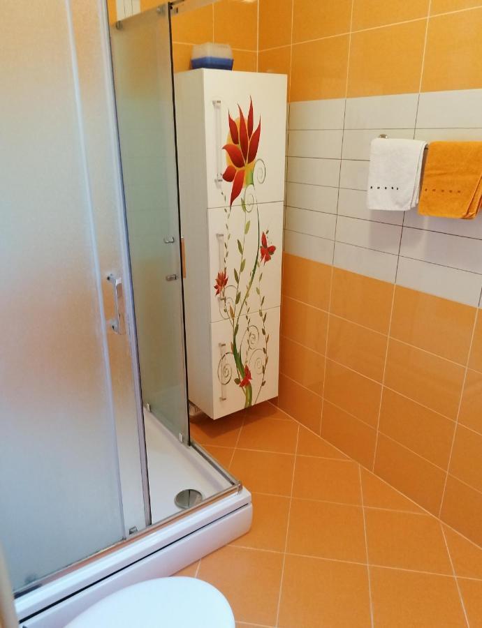 קריקווניצה Apartmani Zafaranic מראה חיצוני תמונה